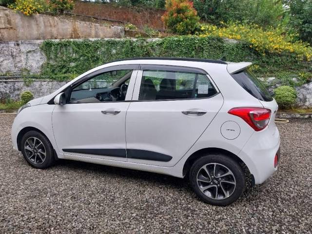 https://images10.gaadi.com/usedcar_image/4534320/original/processed_3a1e9183-2135-4eed-9926-0d34fb5a8b78.jpg?imwidth=6400