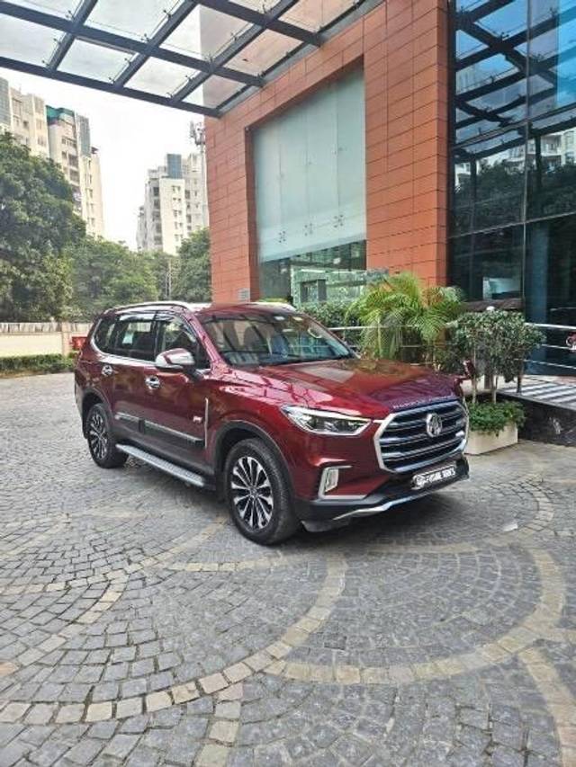 https://images10.gaadi.com/usedcar_image/4534334/original/processed_efea7c49-de36-4c43-90c7-ac71a2e0c6e4.jpeg?imwidth=6400