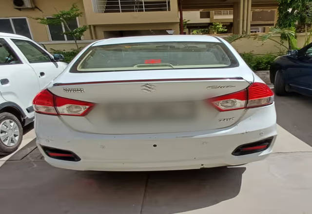 https://images10.gaadi.com/usedcar_image/4534399/original/108f50e6-471d-46ec-bfe1-2b53833c31fc.?imwidth=6400