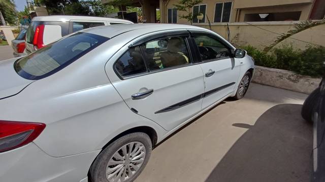 https://images10.gaadi.com/usedcar_image/4534399/original/6b755390-c92b-41ce-a660-85157af67ffc.jpg?imwidth=6402