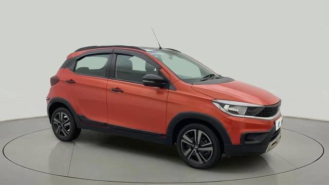 https://images10.gaadi.com/usedcar_image/4534425/original/c96907b5258331af3a37aa656fa39317.jpg?imwidth=6400