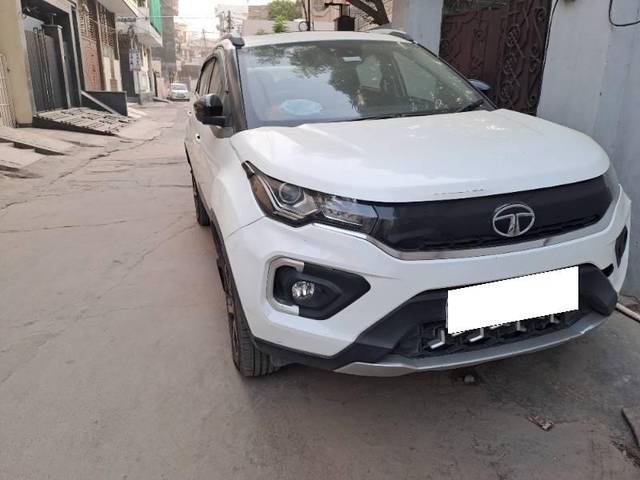 https://images10.gaadi.com/usedcar_image/4534429/original/processed_5ef94d04-b3fd-4df9-81b0-d25b5e4420b1.jpg?imwidth=6400