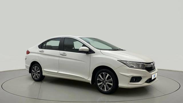 https://images10.gaadi.com/usedcar_image/4534439/original/73e333aa0374ea65806b7ec9fa366e5a.jpg?imwidth=6400