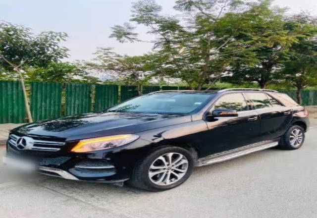 https://images10.gaadi.com/usedcar_image/4534450/original/6845160f-840e-4847-80a4-a5843a16c20c.?imwidth=6400