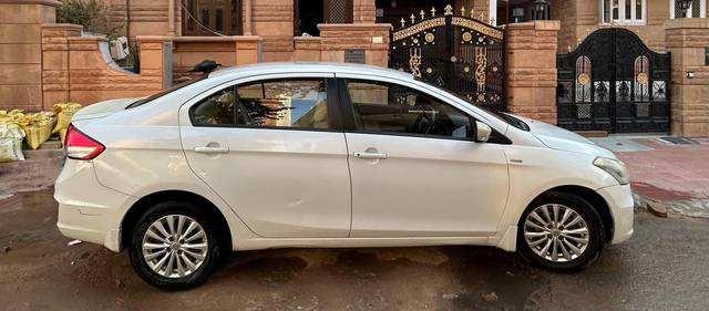 https://images10.gaadi.com/usedcar_image/4534456/original/processed_1478ecc3-96b3-4557-99de-861f40c94e21.jpeg?imwidth=6401