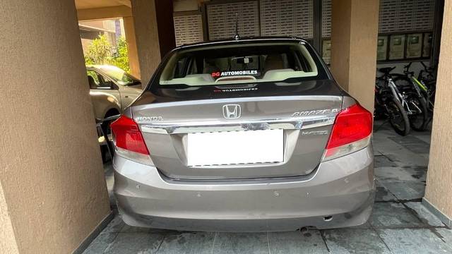 https://images10.gaadi.com/usedcar_image/4534465/original/processed_45789f2f-e927-468a-8dd1-0e57d6efa81c.jpeg?imwidth=6401