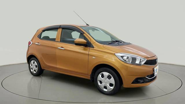 https://images10.gaadi.com/usedcar_image/4534466/original/4447bf47ca2fbff6e4e25db5ae2ee315.jpg?imwidth=6400