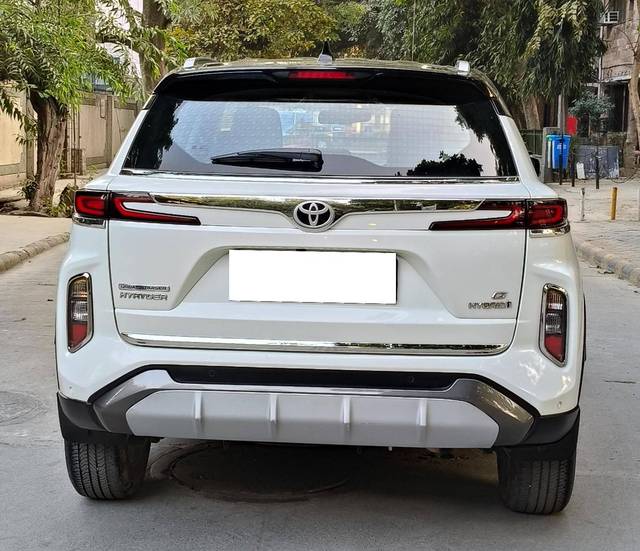 https://images10.gaadi.com/usedcar_image/4534504/original/processed_7bff6c1eff0f17bc8d14857592976081.jpeg?imwidth=6401