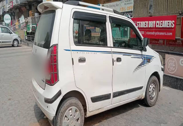 https://images10.gaadi.com/usedcar_image/4534507/original/8917670b-67f6-4ebe-9d37-88246afd0039.?imwidth=6400