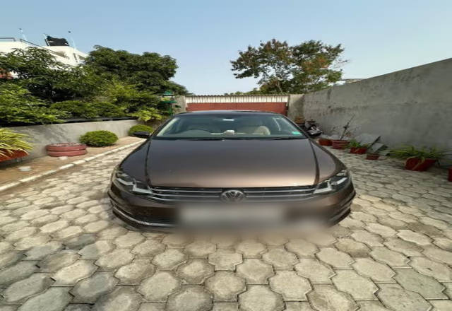 https://images10.gaadi.com/usedcar_image/4534514/original/dad82755-7362-4781-85ee-71e53f52233d.?imwidth=6400
