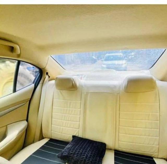 https://images10.gaadi.com/usedcar_image/4534534/original/processed_219d3067-d0da-4951-9de6-f409b9a58d24.jpeg?imwidth=6401