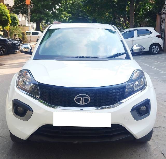 https://images10.gaadi.com/usedcar_image/4534615/original/processed_5f7ba02cd8eb4f164f9dd1c0a90feee6.jpg?imwidth=6401