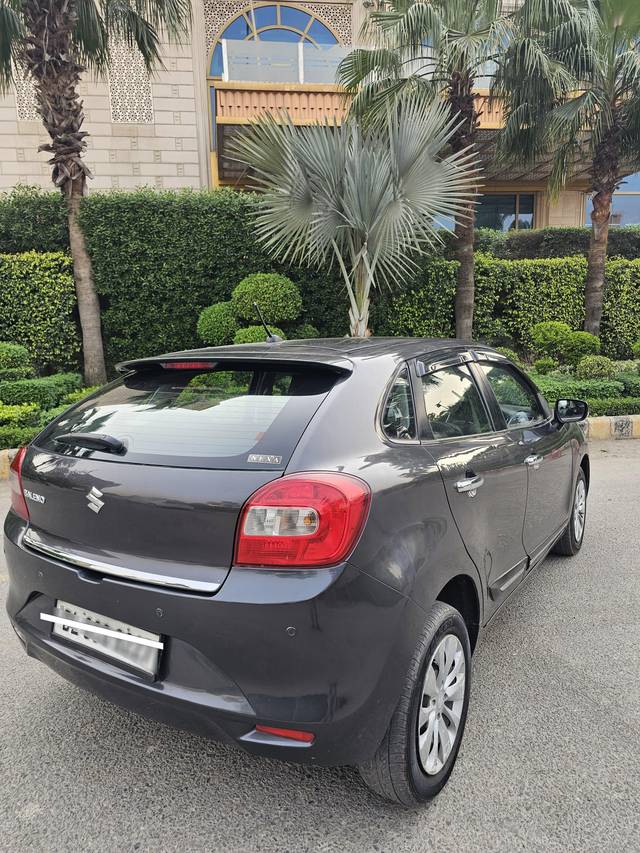https://images10.gaadi.com/usedcar_image/4534618/original/processed_1310815cd2d48a257a246d42d6af9ba6.jpg?imwidth=6402