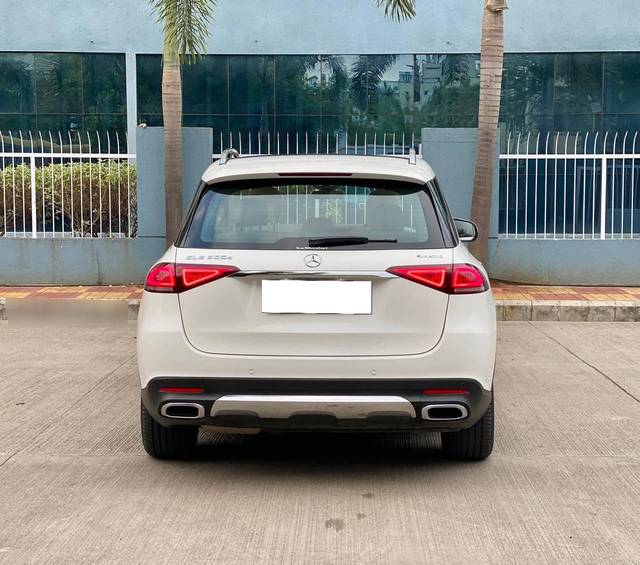 https://images10.gaadi.com/usedcar_image/4534642/original/processed_a0373410f9e205a8184015579bc7e1d1.jpg?imwidth=6402