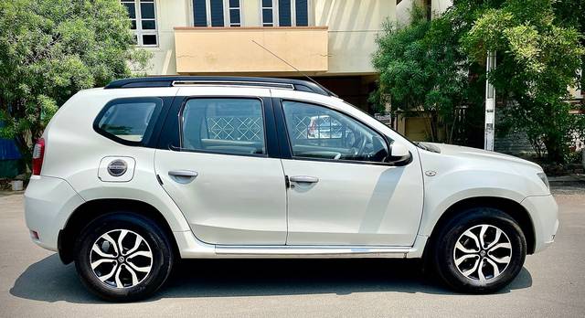 https://images10.gaadi.com/usedcar_image/4534649/original/bde977c1445c04224c3dc4b286761bad.jpg?imwidth=6401