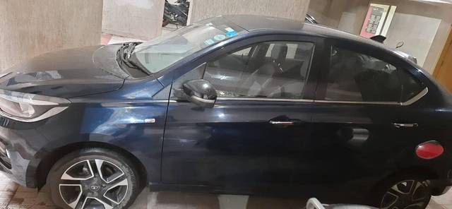 https://images10.gaadi.com/usedcar_image/4534678/original/processed_ea05cf5b-888c-4d5d-b9b8-be7d2e5826a9.jpg?imwidth=6401