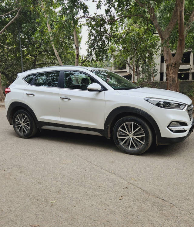 https://images10.gaadi.com/usedcar_image/4534695/original/fc36fea1720ac3c562350da04586c5fd.png?imwidth=6400