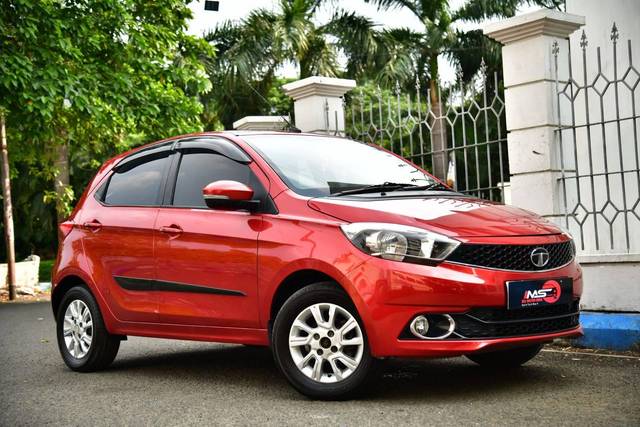 https://images10.gaadi.com/usedcar_image/4534713/original/processed_6968fa6c0343318119eedd5c286a9e05.jpg?imwidth=6400