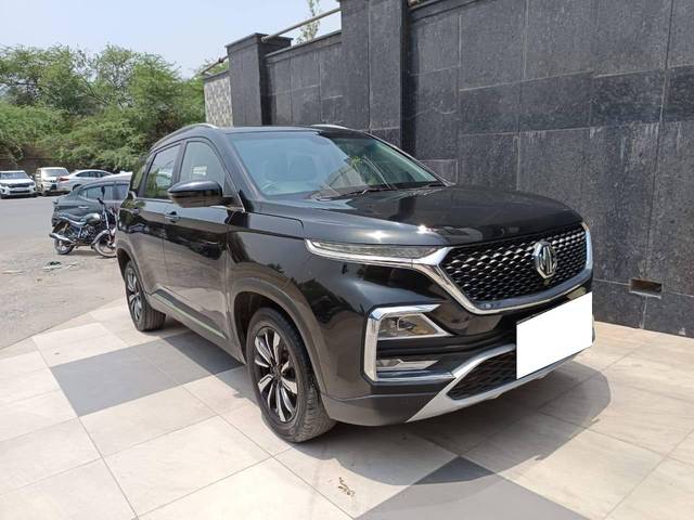 https://images10.gaadi.com/usedcar_image/4534714/original/processed_0e0df7239cde2993fee4a7c0f704ce36.jpg?imwidth=6400