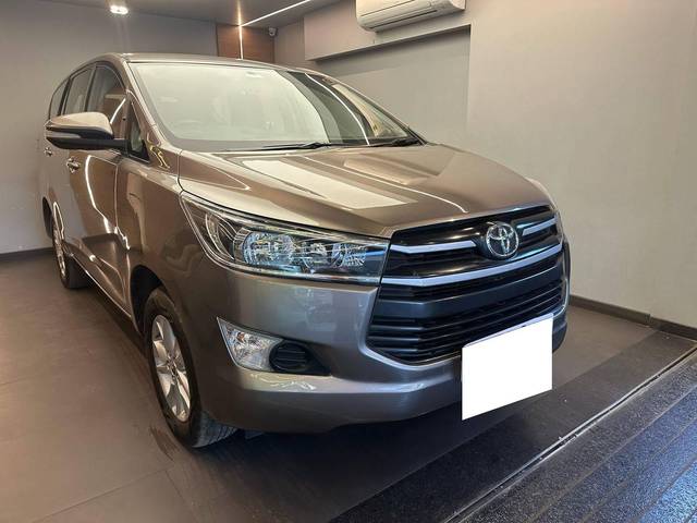 https://images10.gaadi.com/usedcar_image/4534718/original/processed_e0f2079ef2e236c1bca0eb6239cb0caa.jpeg?imwidth=6401