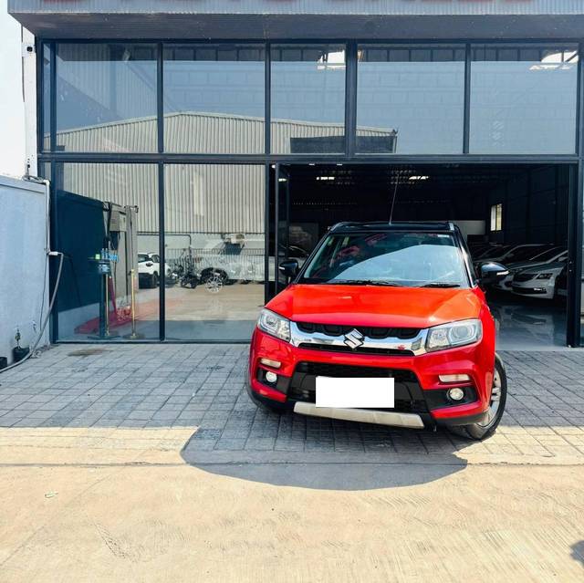 https://images10.gaadi.com/usedcar_image/4534723/original/processed_53f9d876a97ee030b41959213132d624.jpg?imwidth=6401