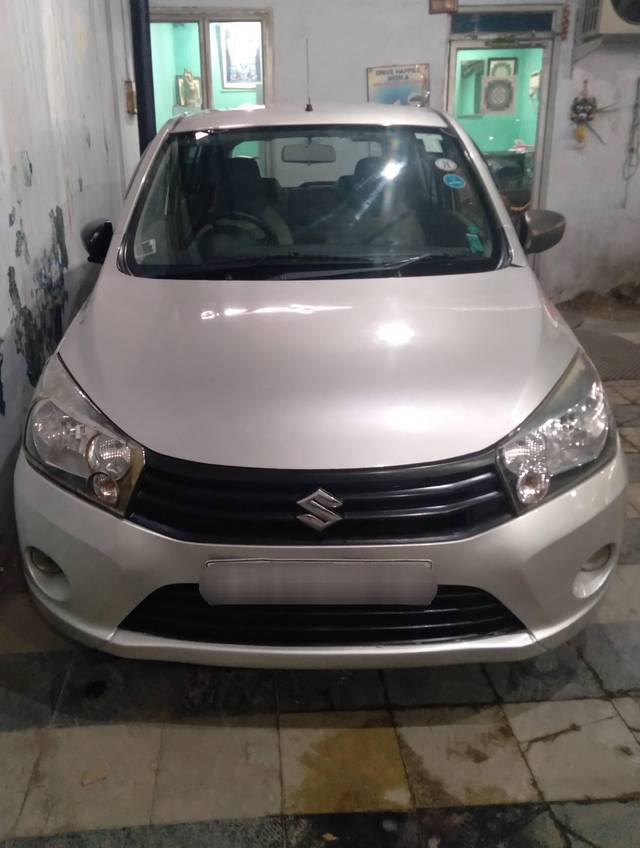 https://images10.gaadi.com/usedcar_image/4534732/original/processed_7effc2a36ff3d0ccb92ee13ad3f87cc1.jpg?imwidth=6400