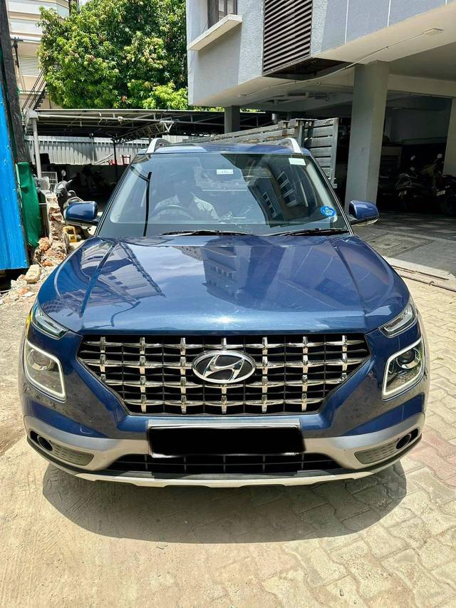 https://images10.gaadi.com/usedcar_image/4534771/original/processed_06e85e198967d2af1ebf579247dc053e.jpg?imwidth=6402