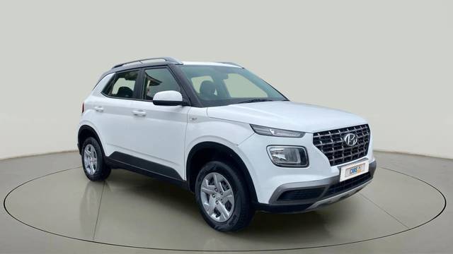 https://images10.gaadi.com/usedcar_image/4534785/original/2bad4bd6ae5567572150db87f469a693.jpg?imwidth=6400