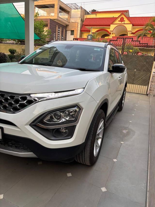 https://images10.gaadi.com/usedcar_image/4534800/original/8f6a8300-0472-418c-b83f-edcf6ae3466d.jpg?imwidth=6401