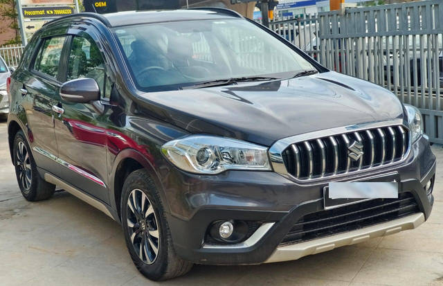 https://images10.gaadi.com/usedcar_image/4534857/original/87c5d8bdc3f6e03f165c97acff661bd9.jpg?imwidth=6400