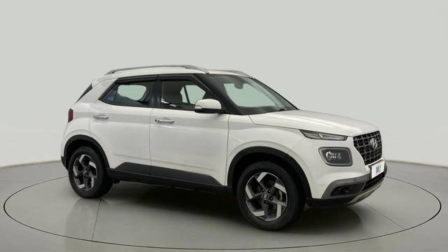 https://images10.gaadi.com/usedcar_image/4534864/original/27a9180e06549eea4bae36b262994708.jpg?imwidth=6400