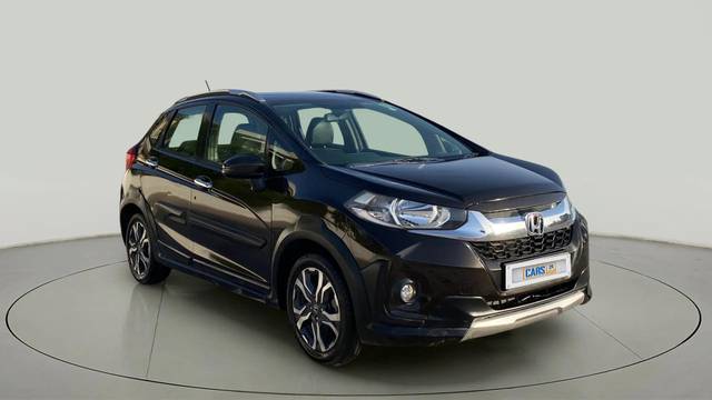 https://images10.gaadi.com/usedcar_image/4534869/original/b951a465fba2671287985afdb2c25fda.jpg?imwidth=6400