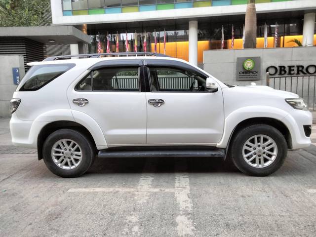 https://images10.gaadi.com/usedcar_image/4534944/original/processed_da178444b04c2089d2ab72d0171c9d16.jpeg?imwidth=6401