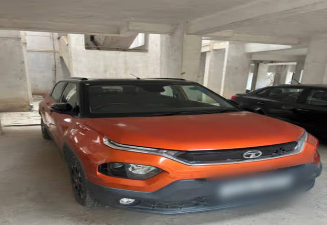 https://images10.gaadi.com/usedcar_image/4534945/original/92913df9-5c7f-4895-b4e2-d56095a5d48b.?imwidth=6400