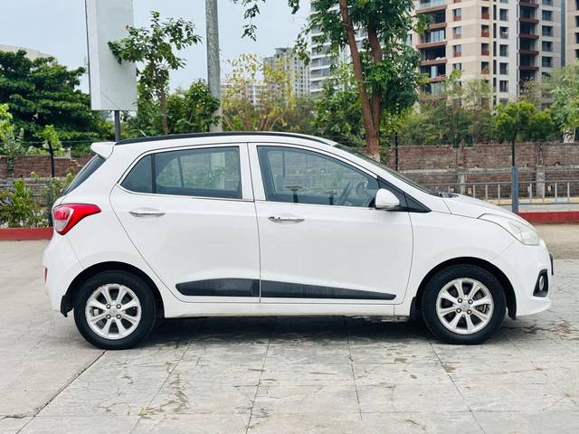 https://images10.gaadi.com/usedcar_image/4534979/original/b70ec6663c0cc415b556f266d6ecac47.jpg?imwidth=6401