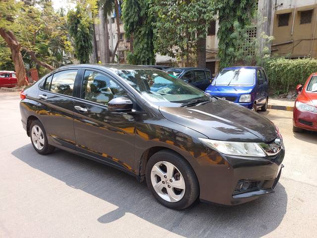 https://images10.gaadi.com/usedcar_image/4535000/original/9c7a7b64445529dc00560704fb70616a.jpg?imwidth=6400
