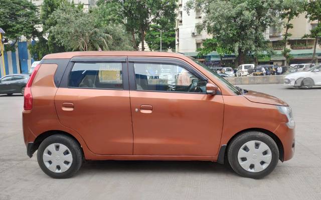 https://images10.gaadi.com/usedcar_image/4535003/original/555b4bb4e4536c679ea231e63b211051.jpg?imwidth=6401