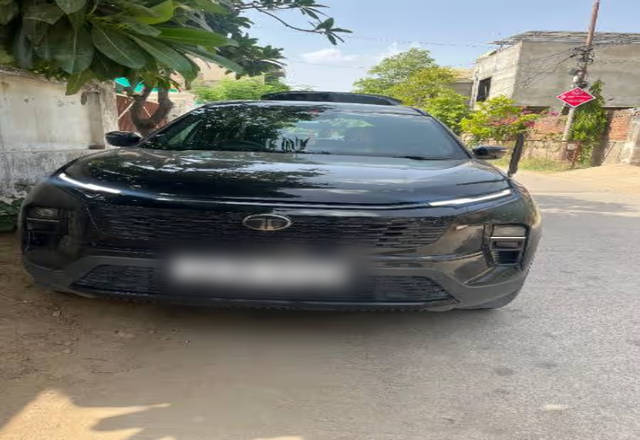 https://images10.gaadi.com/usedcar_image/4535005/original/461d7bcd-7b91-45f9-ae6c-5fc7aeda40b4.?imwidth=6400