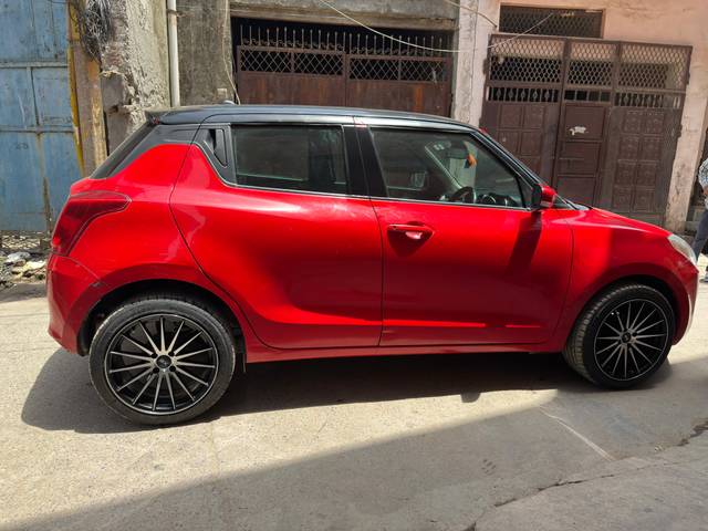 https://images10.gaadi.com/usedcar_image/4535022/original/8d56a6fc-999f-4c2b-9cc2-9f20d4e77e81.jpg?imwidth=6400