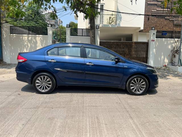 https://images10.gaadi.com/usedcar_image/4535073/original/processed_6ecddb2fade5e1c82b37456ab2266ca1.jpg?imwidth=6401