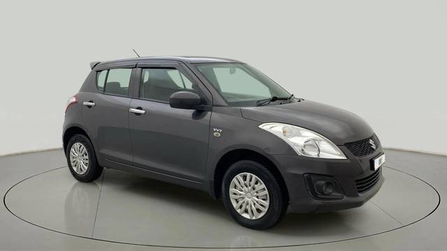 https://images10.gaadi.com/usedcar_image/4535105/original/5a581f2ef91257d3f96d9e225c763a6d.jpg?imwidth=6400