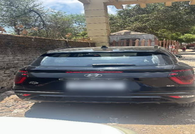 https://images10.gaadi.com/usedcar_image/4535134/original/27ce0888-7867-4617-8cdc-d728e2426695.?imwidth=6402