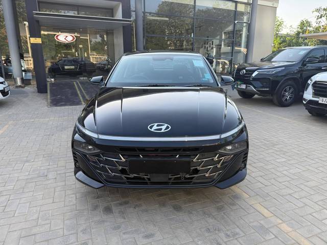 https://images10.gaadi.com/usedcar_image/4535135/original/processed_1cdd3357-79fa-4758-a448-12f6e11bfda5.jpg?imwidth=6402