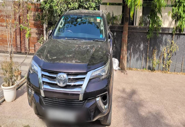 https://images10.gaadi.com/usedcar_image/4535138/original/31492396-6ef1-4a59-be19-d08072b2a723.?imwidth=6400