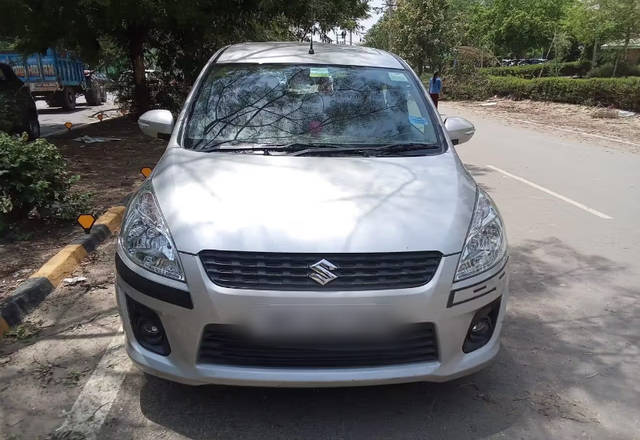 https://images10.gaadi.com/usedcar_image/4535181/original/f45b9958-3c92-43c3-93c5-59fec7f27d97.?imwidth=6400