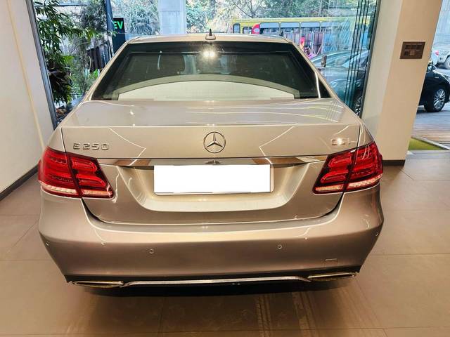 https://images10.gaadi.com/usedcar_image/4535188/original/processed_52e343707a63d83821ac1b88ac7b2431.jpeg?imwidth=6402