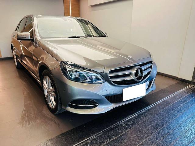 https://images10.gaadi.com/usedcar_image/4535188/original/processed_9f5ac36701de64931e2708aed111ad20.jpeg?imwidth=6401