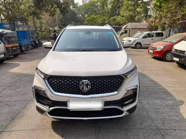 https://images10.gaadi.com/usedcar_image/4535214/original/processed_5f2a6c38a8ec1e6f3636383f0bbae7f5.jpeg?imwidth=6401