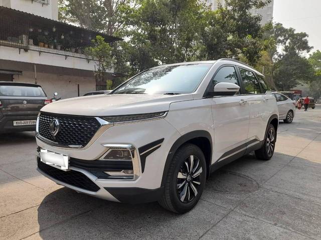 https://images10.gaadi.com/usedcar_image/4535214/original/processed_f850fc641efca632817cae6390f37170.jpeg?imwidth=6400