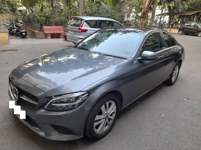 https://images10.gaadi.com/usedcar_image/4535232/original/735f5f2130ff145234a50d616f261a7f.jpeg?imwidth=6402